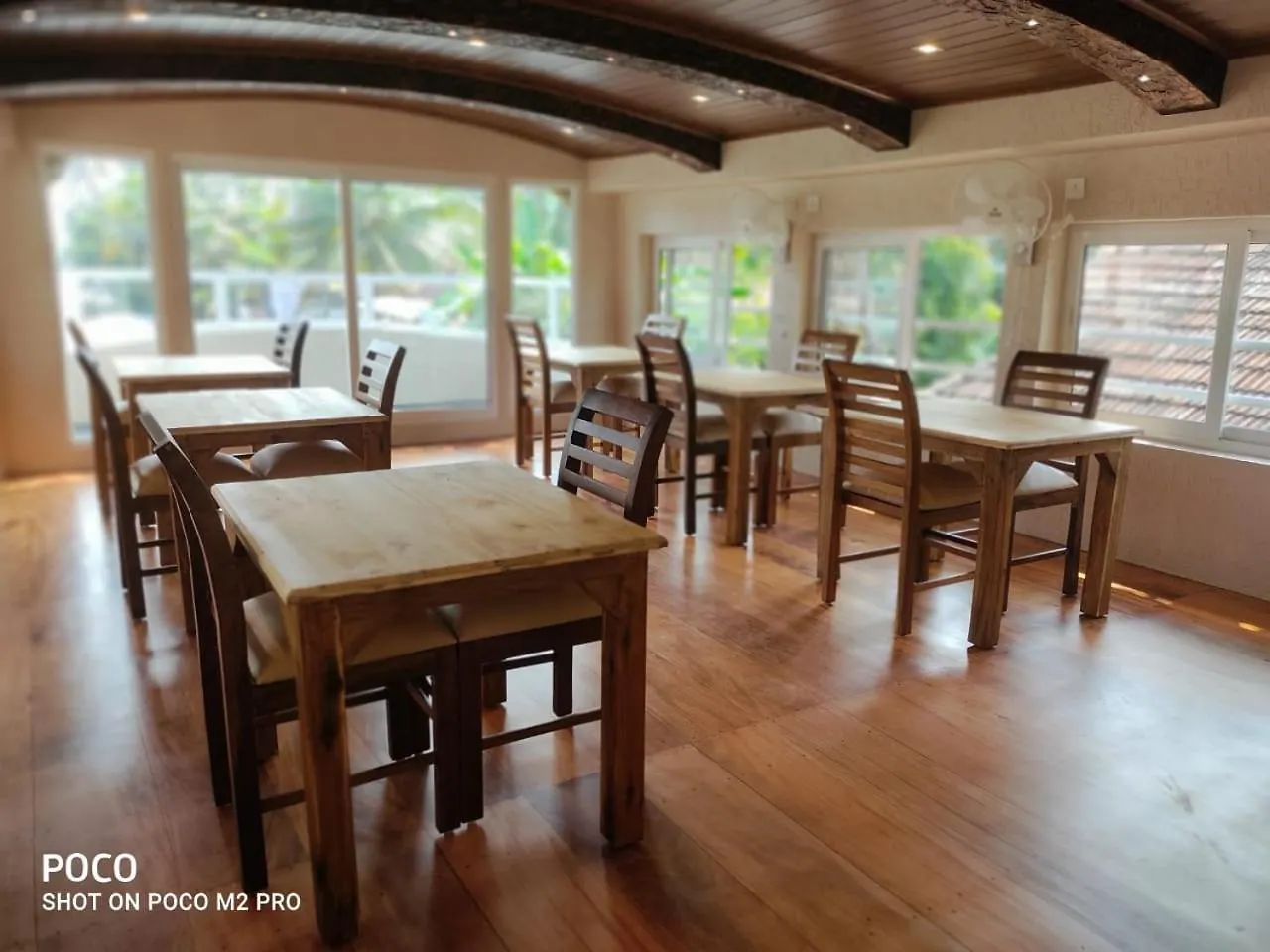 Hotel Ristagno Cruises Alappuzha Botel